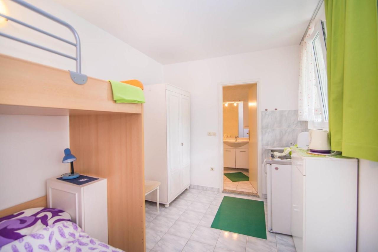 Apartments Mili 732 Makarska Kültér fotó