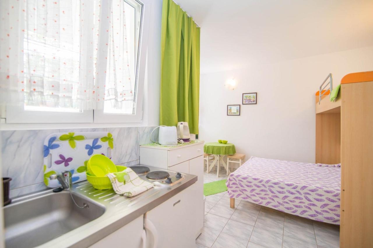 Apartments Mili 732 Makarska Kültér fotó