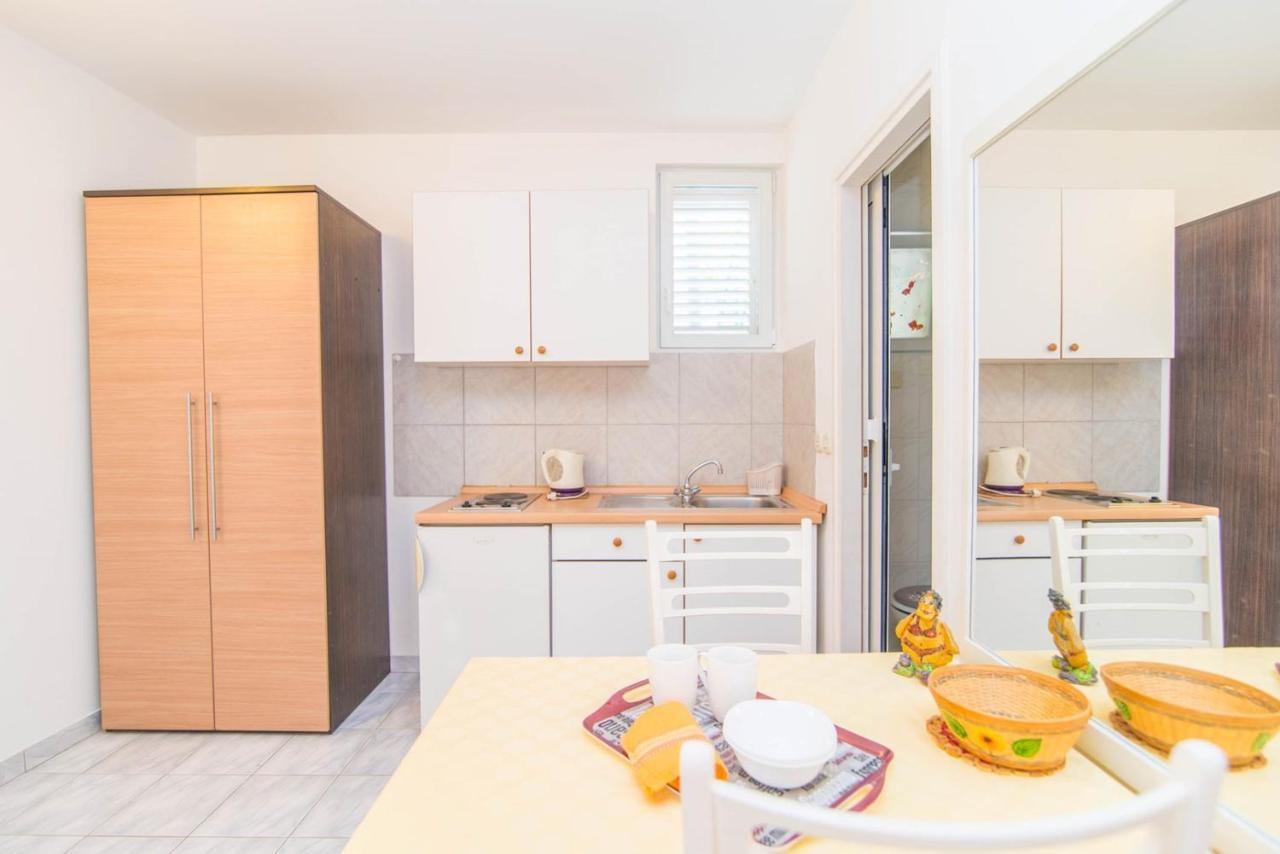 Apartments Mili 732 Makarska Kültér fotó