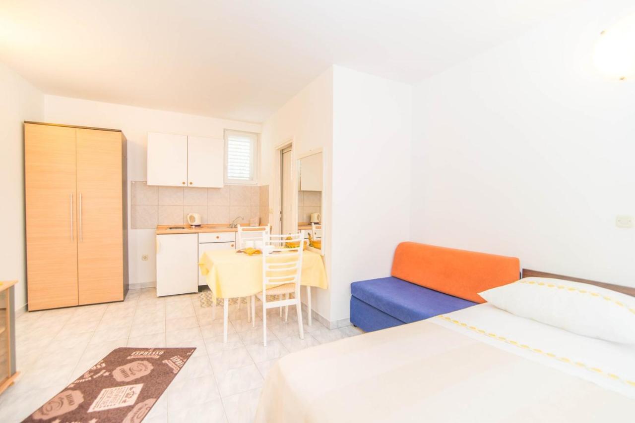 Apartments Mili 732 Makarska Kültér fotó